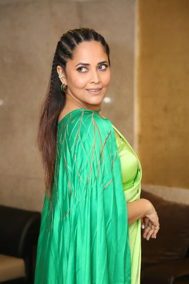 Anasuya Bharadwaj in Green Saree at Simbaa Movie Pre Release Event